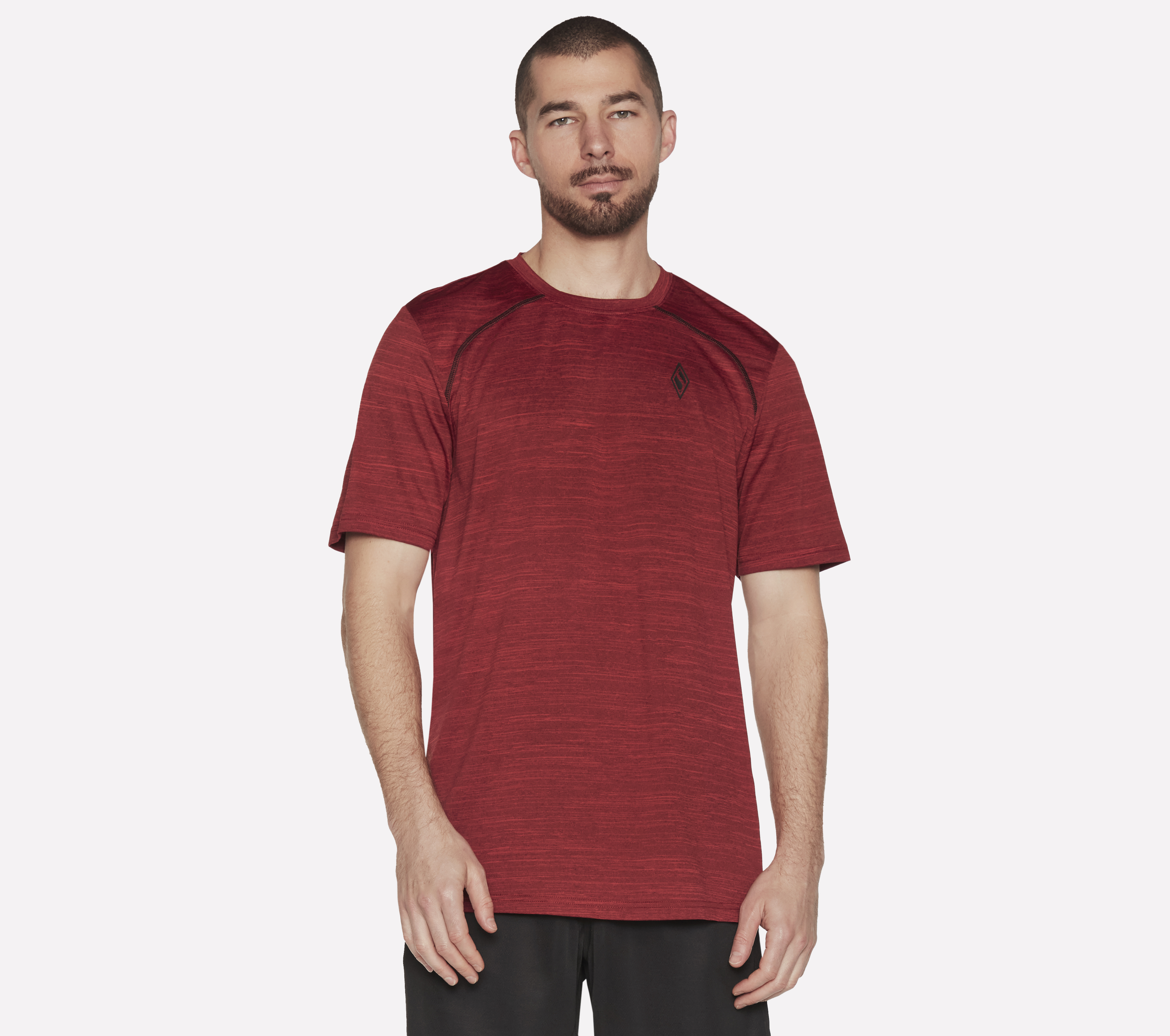 Skechers Apparel On the Road T-Shirt in Rot, Größe Klein