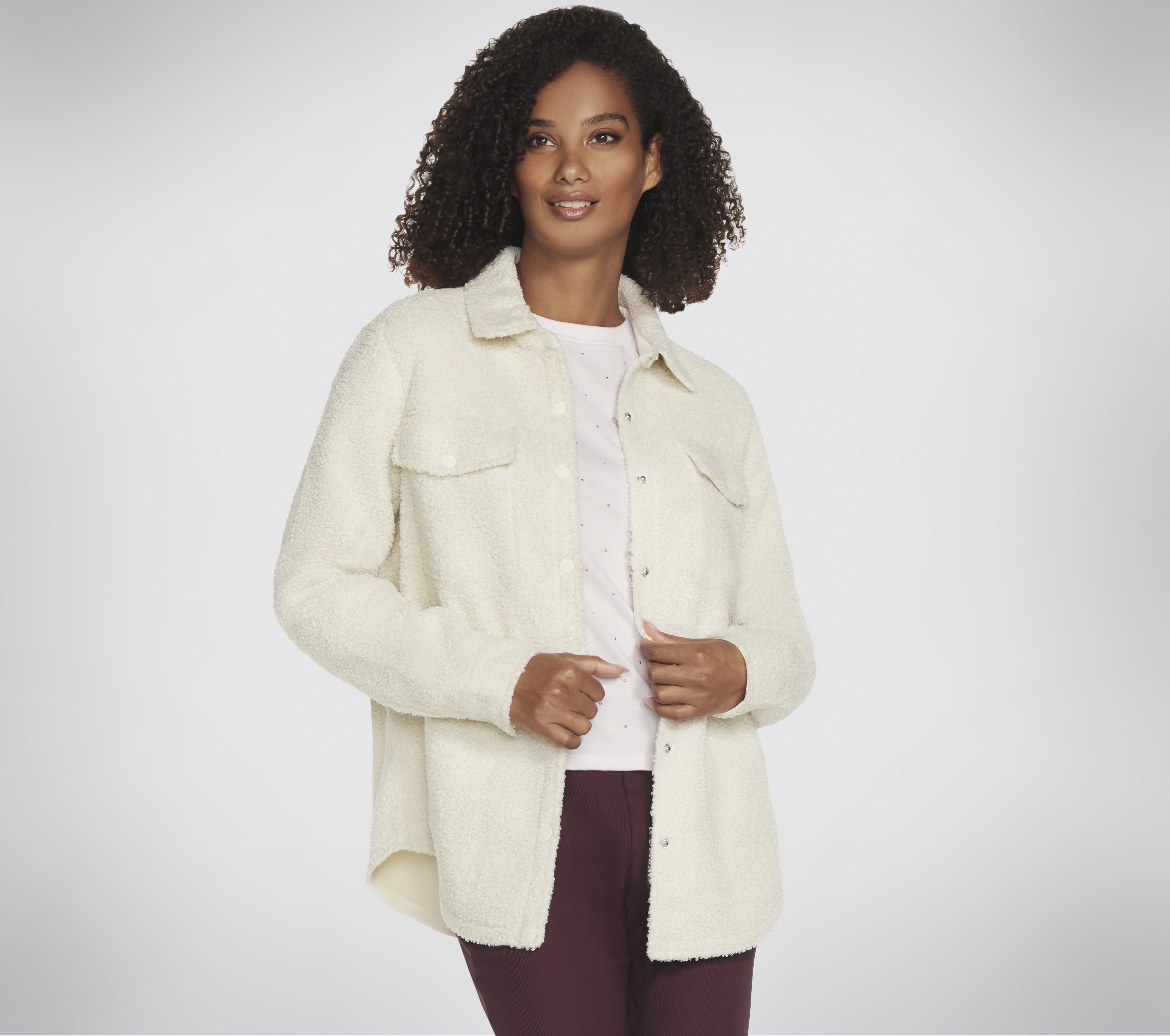 Skechers Sherpa Shacket Jacke in Carnation/Weiss, Größe Klein