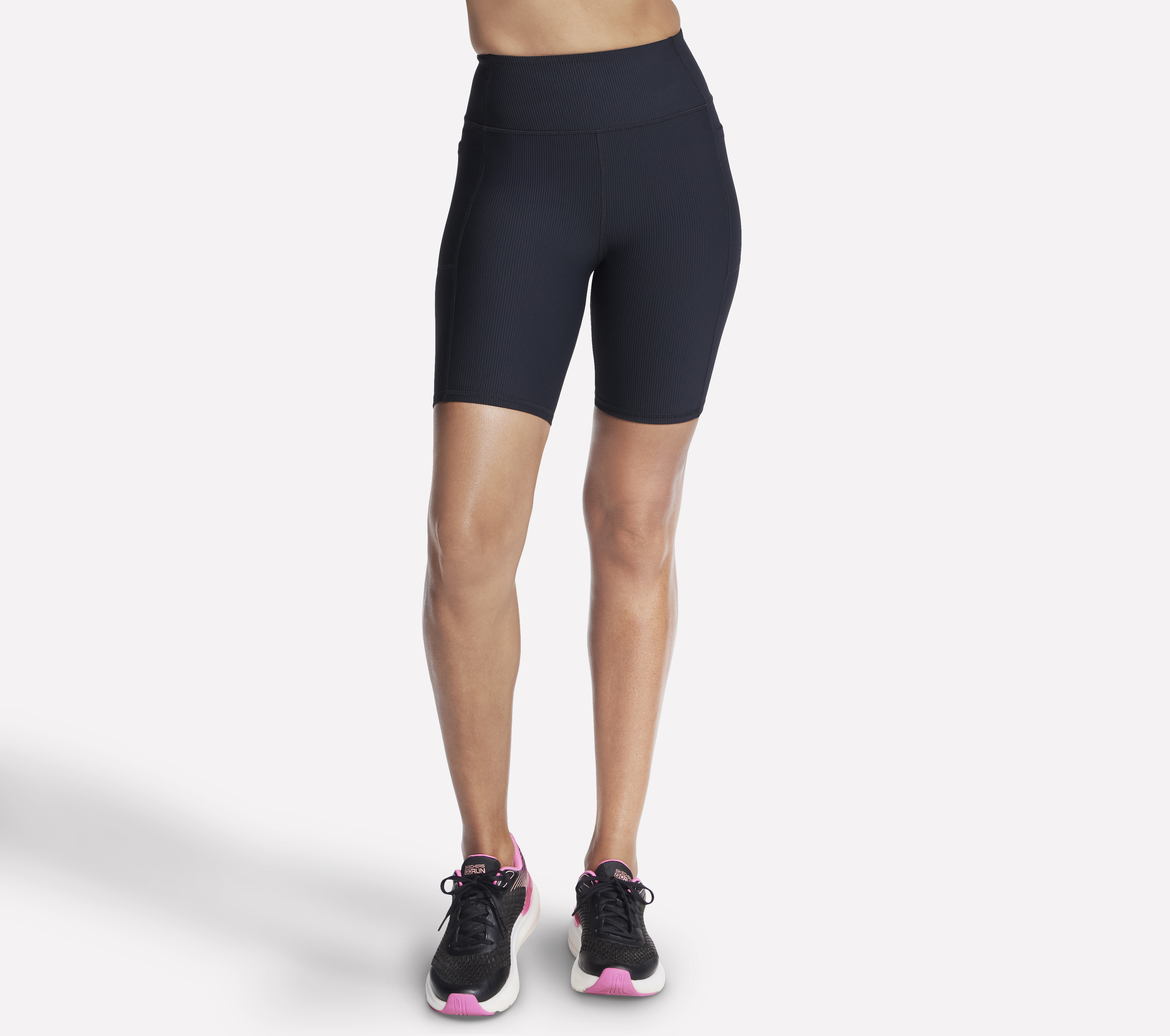 Skechers GO FLEX Rib High-Waisted 8 Inch Bike Shorts in Schwarz, Größe Medium